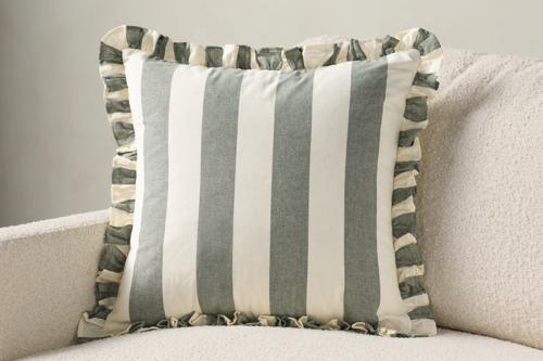 Summer Pillows & Throws