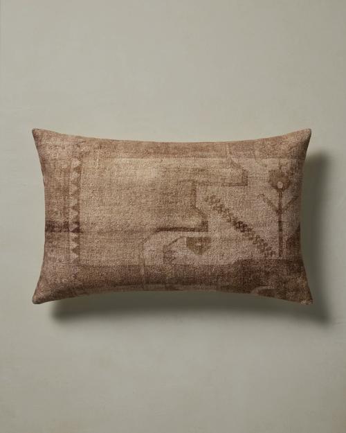 Simon Pillow - Gallery Image #1