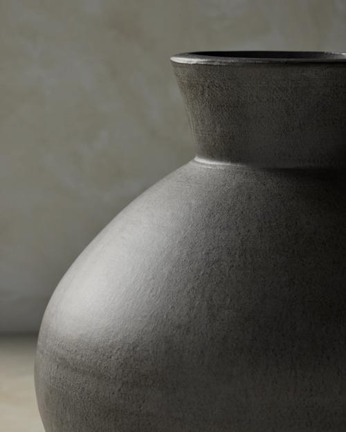 Omala Terracotta Vase - Gallery Image #5
