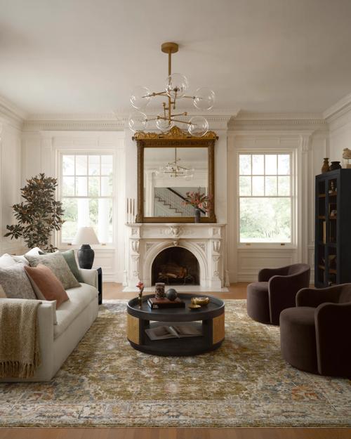 Bailey Swivel Chair
Marta Rug
Aman Pillow
Lafayette Coffee Table
Leighton Sofa

