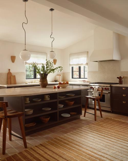 Shown in Natural / Ivory 