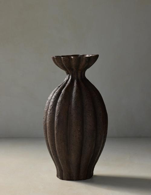 Virgo EcoMix Vase - Gallery Image #1