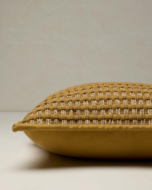 Isaac Pillow - Gallery Image #2