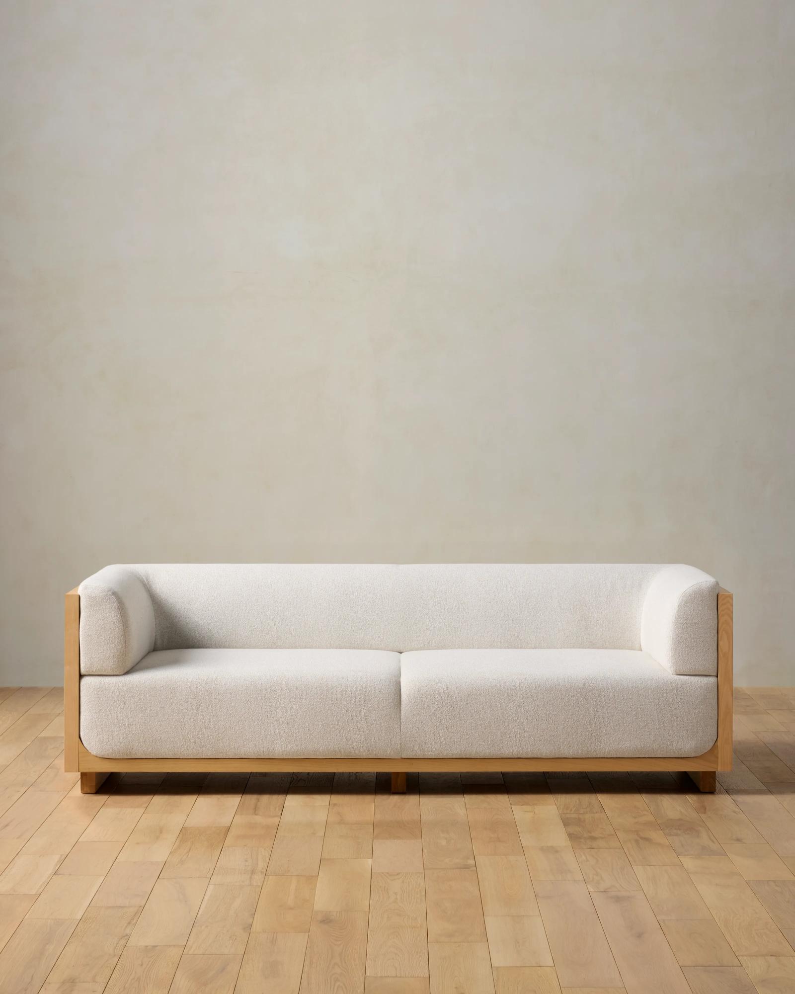 コスモポリタン　クローディアシファー Jagger Sofa | Joon Loloi