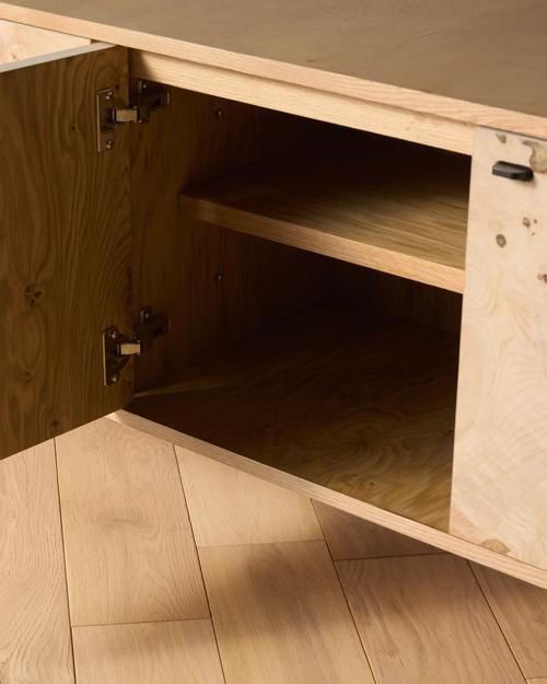 Osvaldo Media Console - Gallery Image #8