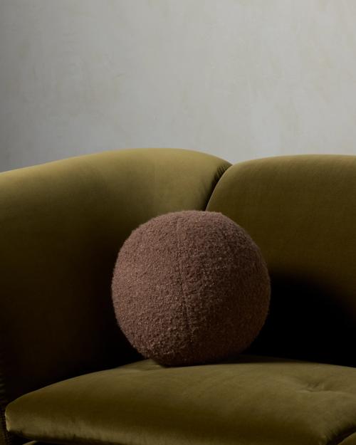 Barrie Pillow - Gallery Image #4