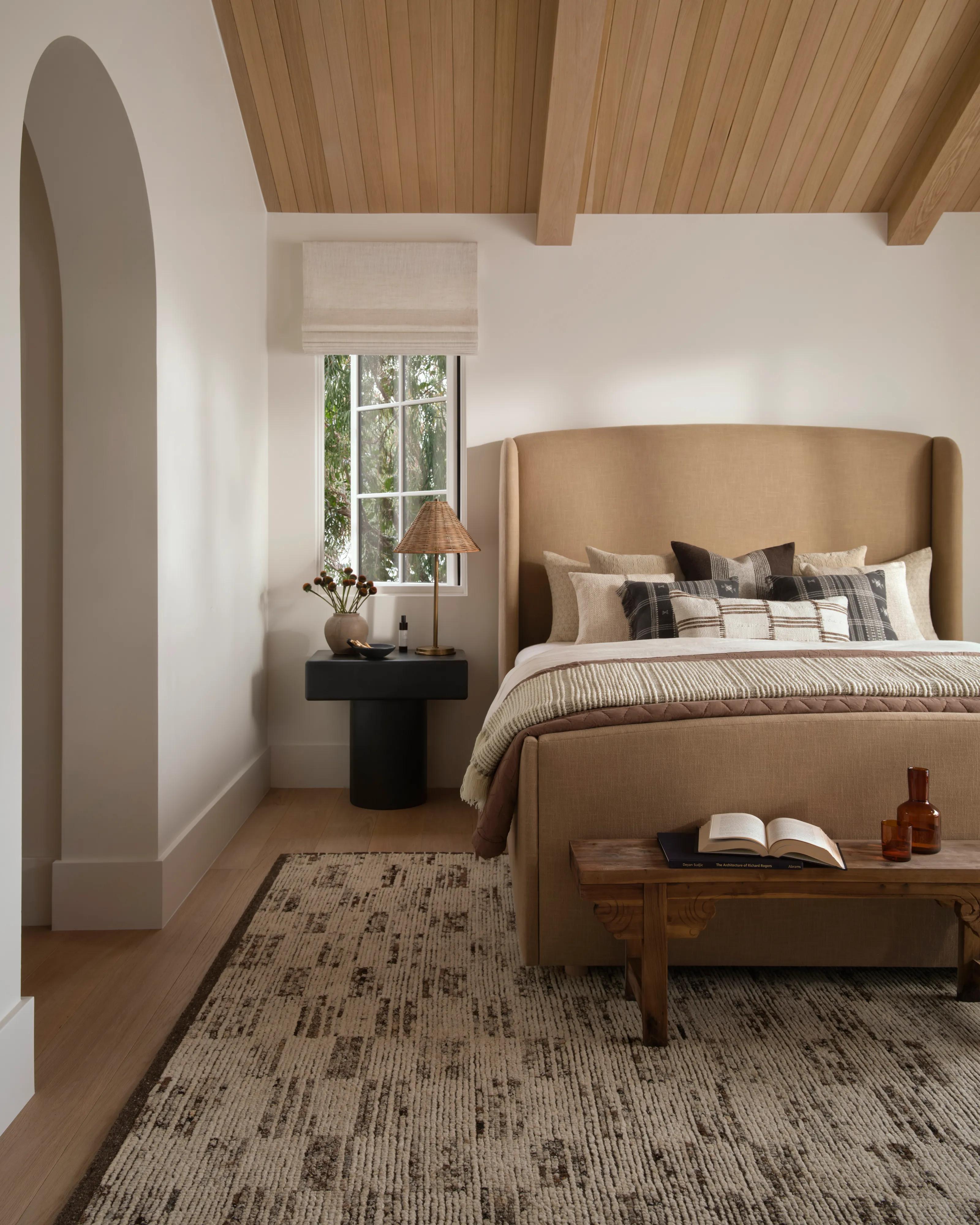 rani-hand-knotted-rug?quality=75