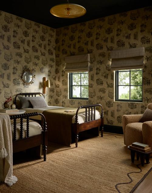 Parton Handwoven Jute Rug - Gallery Image #2