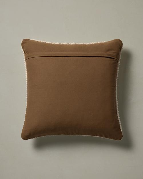 Elliot Pillow - Gallery Image #3