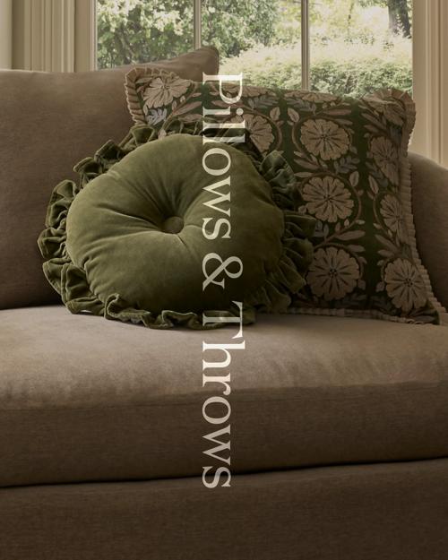 Pillows & Throws