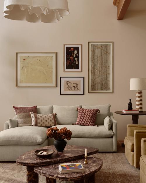 Shown in 40" x 34"